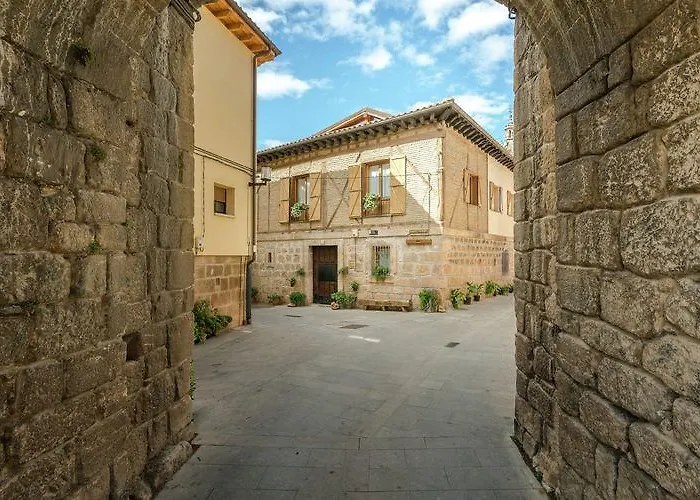 Semesterbostad Areta Etxea *